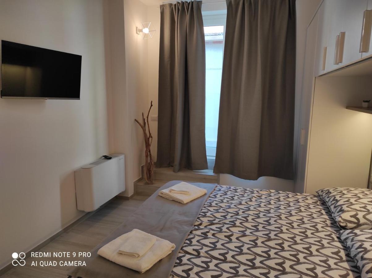 Blu Apartment Чивитанова-Марке Экстерьер фото